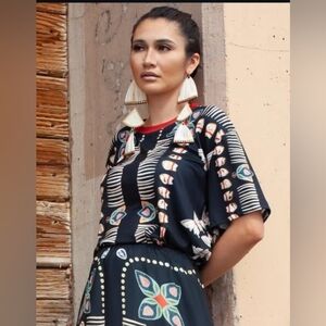 JAMIE OKUMA limited edition shells and ivory T-shirt from winter 2020 collection